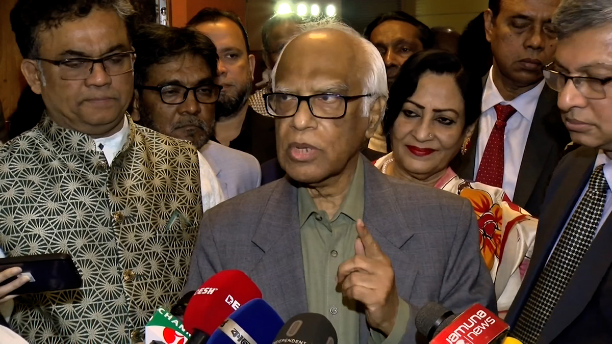 সাত কলেজ নিয়ে বিশ্ববিদ্যালয়ের মতো কর্তৃপক্ষ গঠনের প্রক্রিয়া চলছে: শিক্ষা উপদেষ্টা