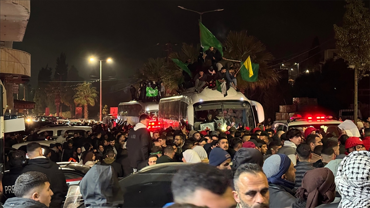 শনিবার মুক্তি পাবে ৪ ইসরায়েলি জিম্মি, আজ তালিকা দেবে হামাস