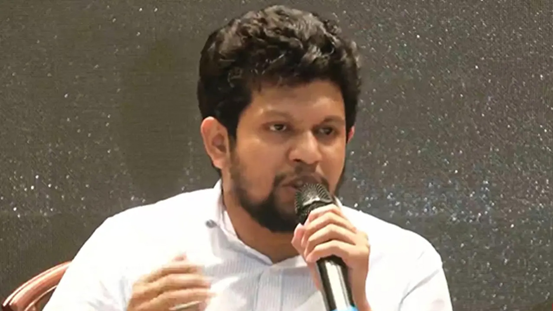 ঘোষণাপত্র নিয়ে ঐক্যমত্য সৃষ্টি হয়নি, বৃহস্পতিবার সর্বদলীয় বৈঠক