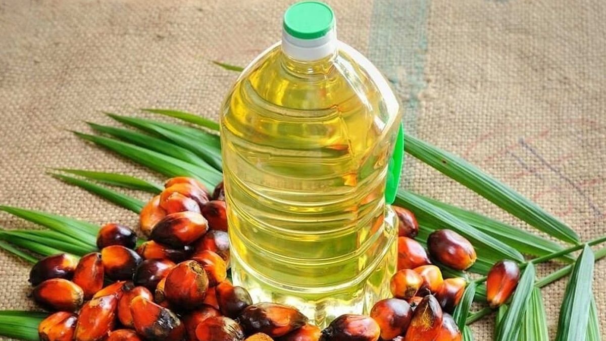 বিশ্ব বাজারে কমেছে পাম ও জ্বালানি তেলের দাম