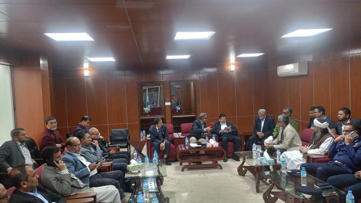 ট্রেন চালুর বিষয়ে সিদ্ধান্ত এলো না বৈঠকে