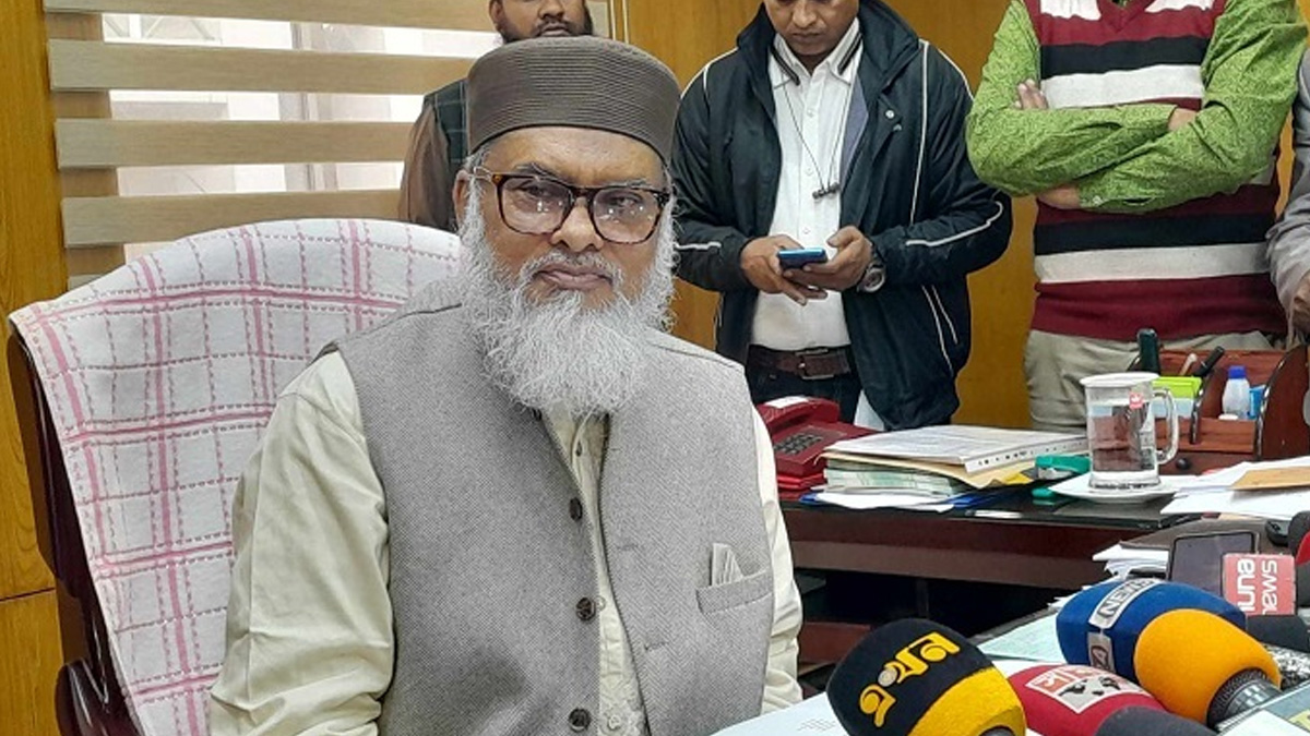 কওমি উদ্যোক্তা সম্মেলনে নারী সাংবাদিক প্রবেশে বাধা, জানতেন না ধর্ম উপদেষ্টা