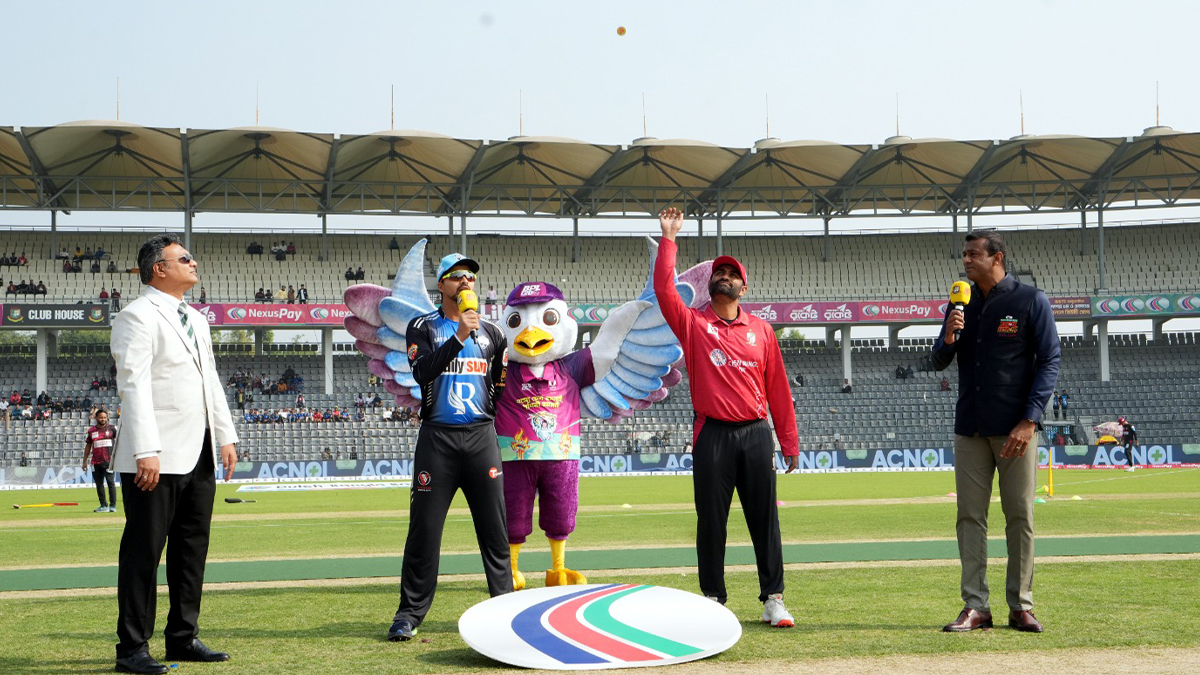 টস জিতে ফিল্ডিংয়ে রংপুর, পারবে কি বরিশাল?
