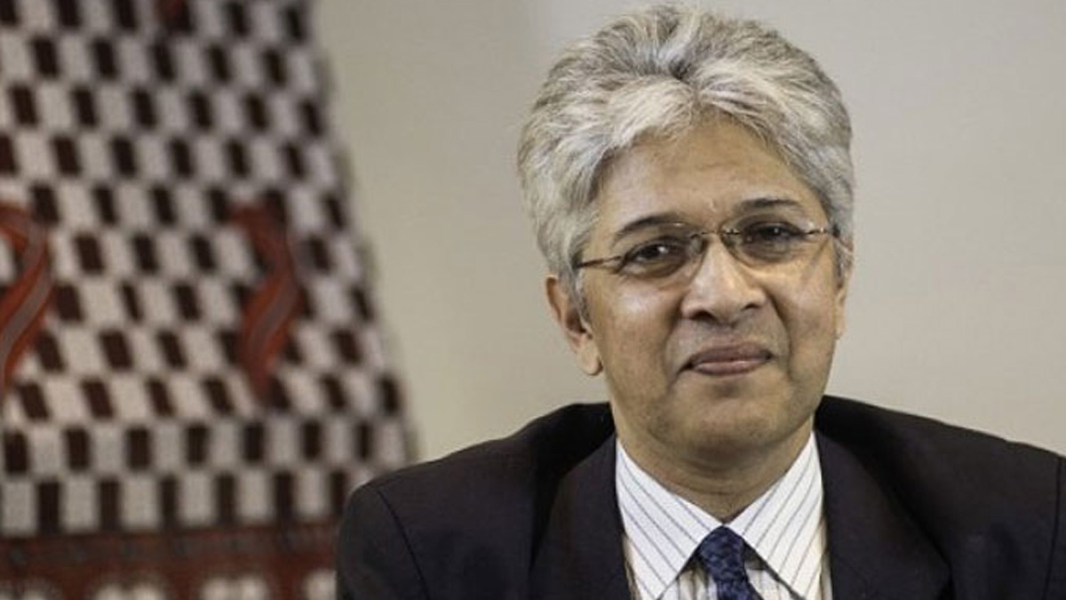 দক্ষিণ এশিয়ায় জাহাজ নির্মাণ শিল্পে বাংলাদেশের নেতৃত্বের সুযোগ এসেছে: শিল্প উপদেষ্টা