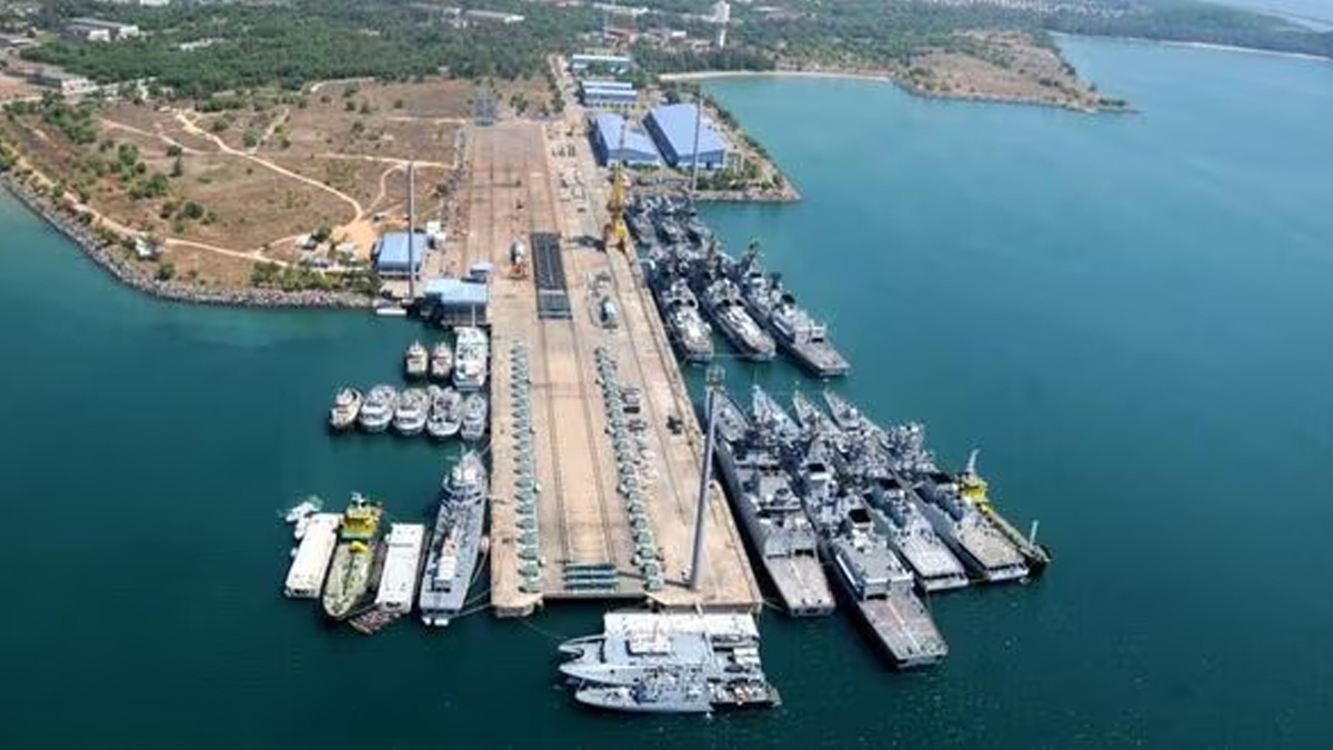 হানি ট্র্যাপে ভারতীয় নৌ কর্মকর্তা, গুরুত্বপূর্ণ তথ্য পাচার