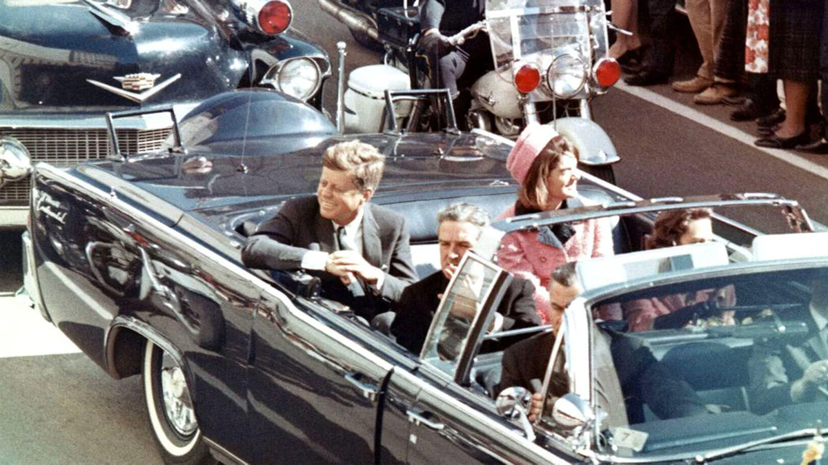 জন এফ কেনেডি হত্যাকাণ্ড সংশ্লিষ্ট ২৪০০ নথি পেয়েছে এফবিআই