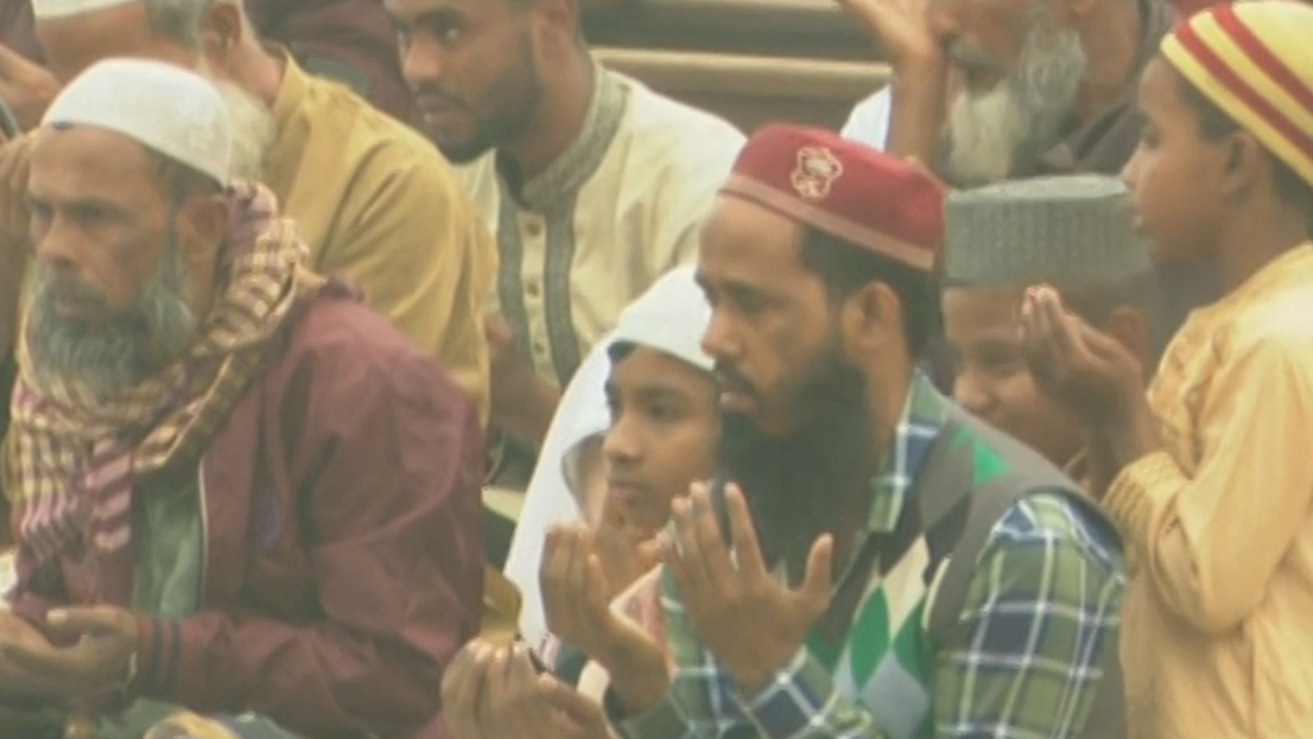 আখেরি মোনাজাতের মধ্য দিয়ে শেষ হলো ৫৮তম বিশ্ব ইজতেমার প্রথম পর্ব