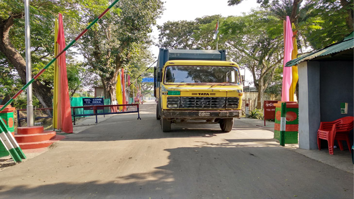ঈদে বন্ধ থাকবে আখাউড়া স্থলবন্দর, তবে যাত্রী পারাপার স্বাভাবিক