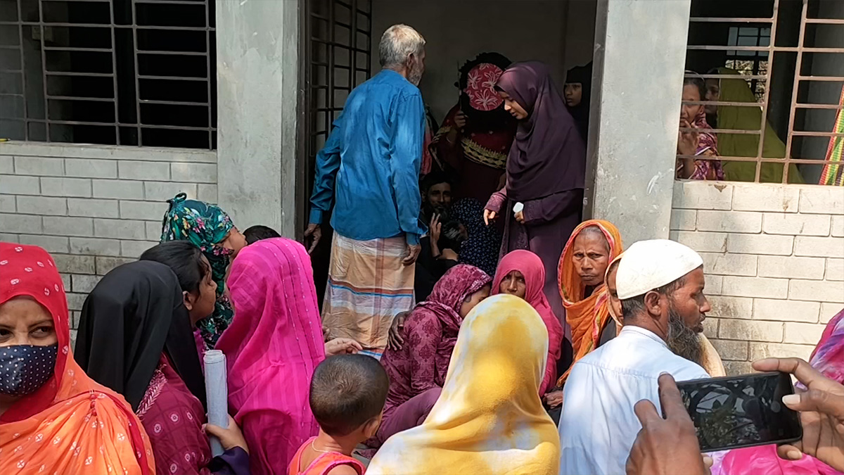 গাজীপুরে একই কক্ষে মিলল স্ত্রী-সন্তান ও স্বামীর মরদেহ