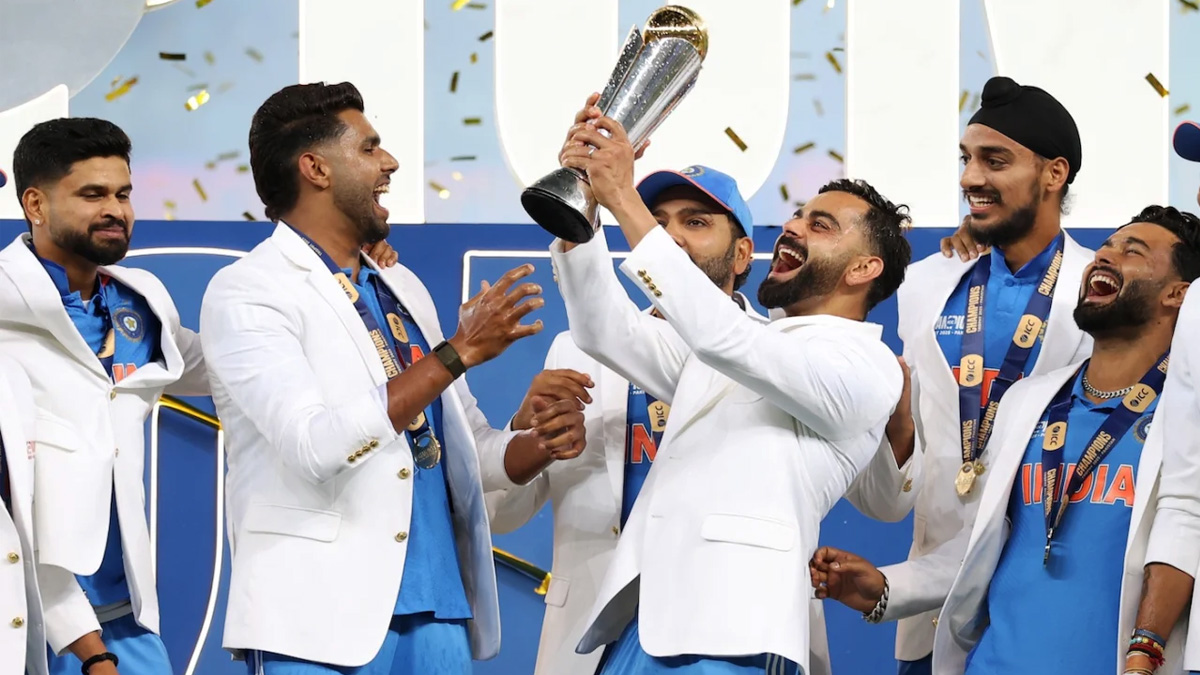 সামনের এক দশক বিশ্ব ক্রিকেটে ভারতের রাজত্ব দেখছেন কোহলি