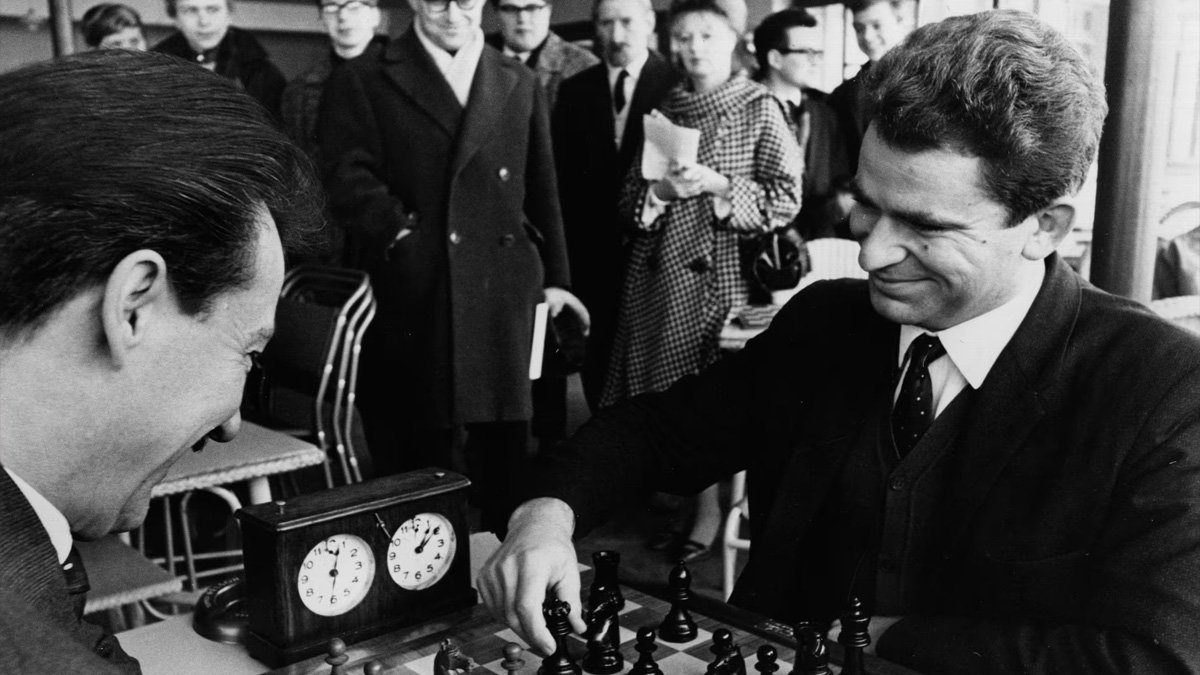 না ফেরার দেশে চলে গেলেন দাবার কিংবদন্তি স্পাসকি