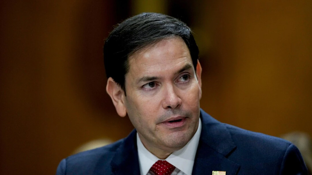 জেলেনস্কিকে ক্ষমা চাইতে বললেন মার্কিন পররাষ্ট্রমন্ত্রী