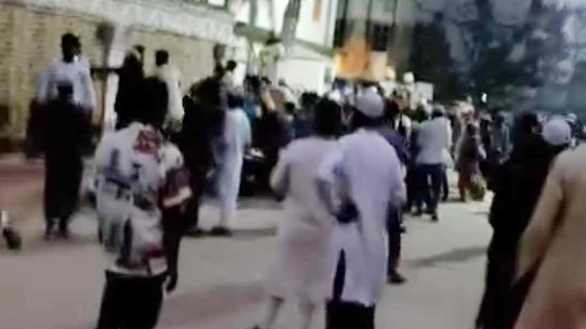 জামালপুরে ইফতার স্বল্পতায় সংঘর্ষ, সাংবাদিকসহ আহত ৫