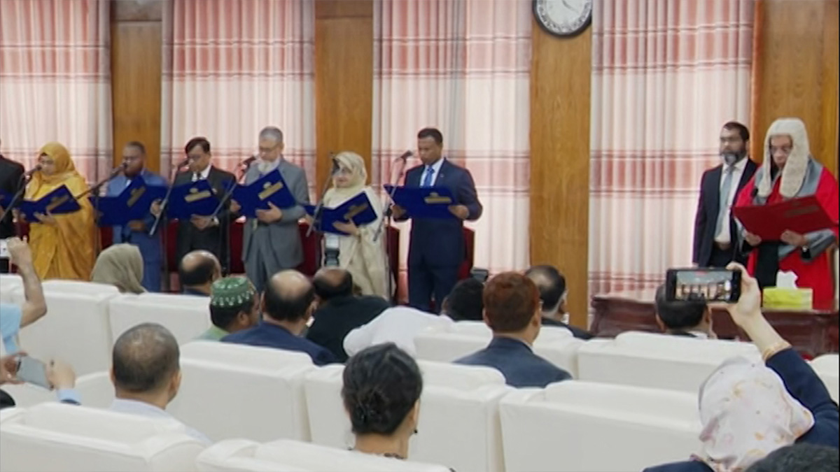 শপথ নিলেন পিএসসির নতুন ৭ সদস্য