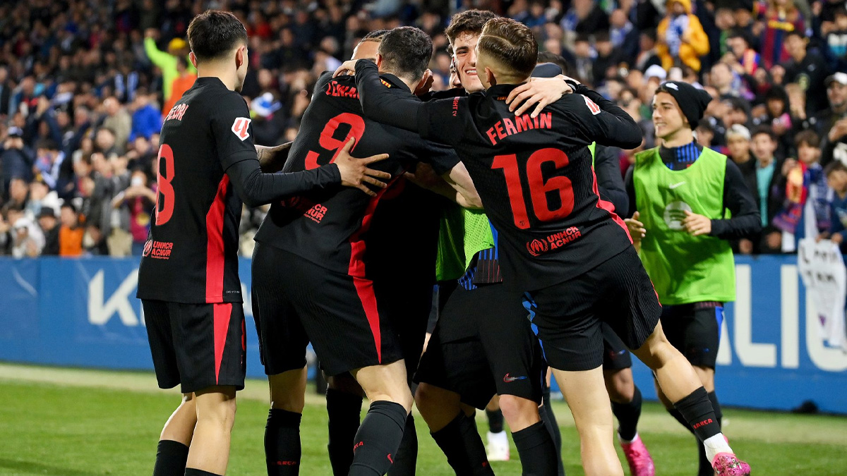 কষ্টার্জিত জয়ে রিয়ালের সঙ্গে ব্যবধান বাড়াল বার্সা