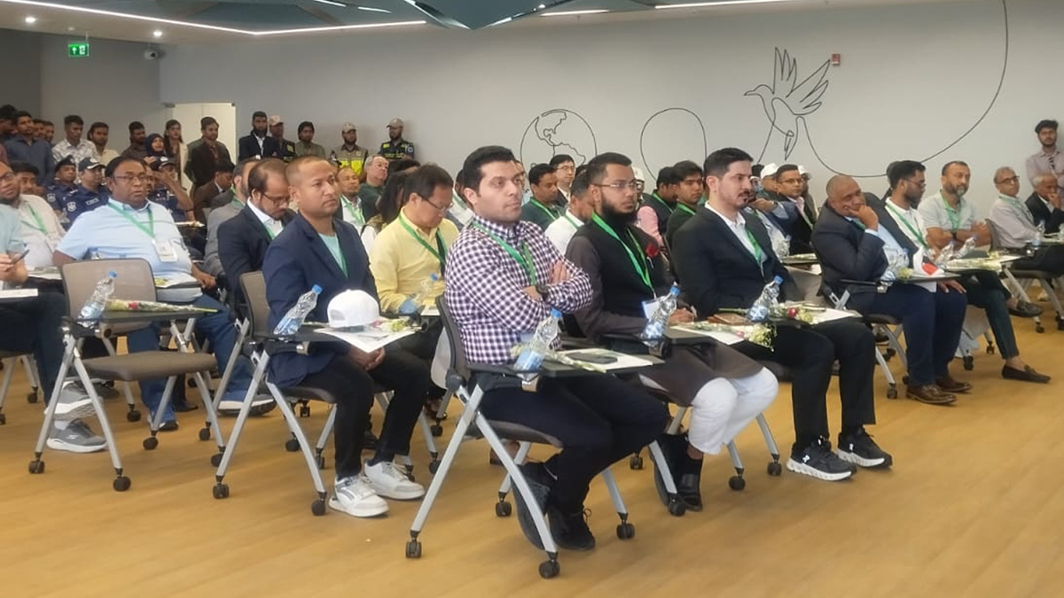 আড়াইহাজারে স্পেশাল ইকোনমিক জোন পরিদর্শনে ৩৬ বিনিয়োগকারী