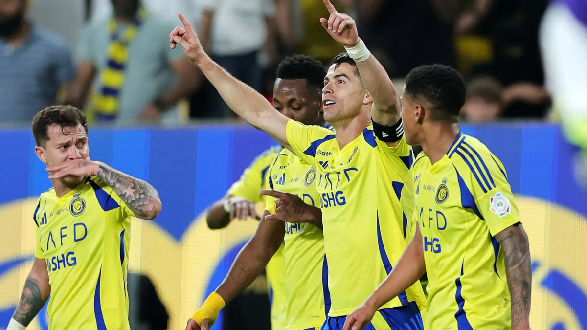 রোনালদোর নৈপুণ্যে আল রিয়াদের বিপক্ষে ২-১ গোলে জয় আল নাসরের