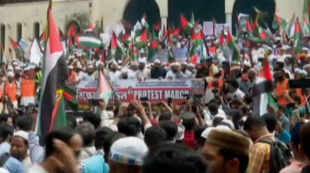 গাজায় গণহত্যার প্রতিবাদে রাজধানীতে বিক্ষোভ