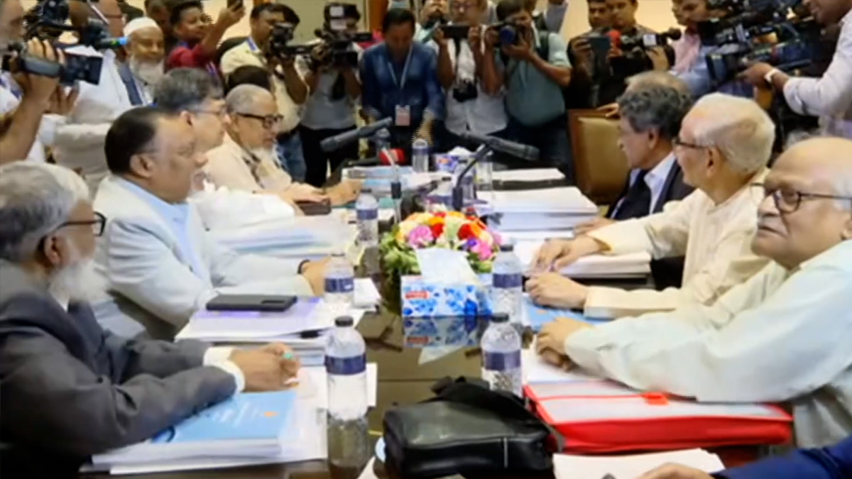 ঐকমত্য কমিশনের সঙ্গে বিএনপির দ্বিতীয় দফা বৈঠক চলছে