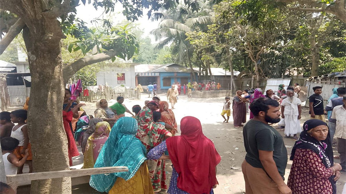 গাইবান্ধায় নারী এনজিও কর্মীর ঝুলন্ত মরদেহ উদ্ধার