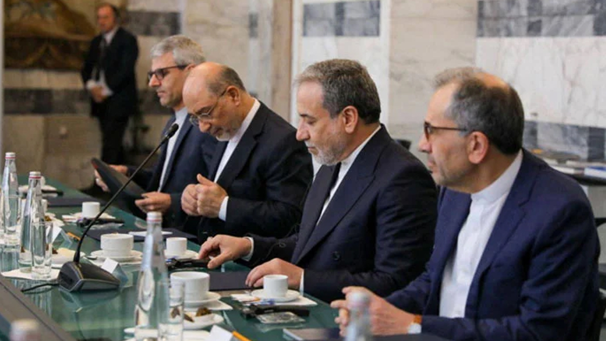 পারমাণবিক প্রকল্প নিয়ে যুক্তরাষ্ট্র-ইরানের বৈঠক সম্পন্ন