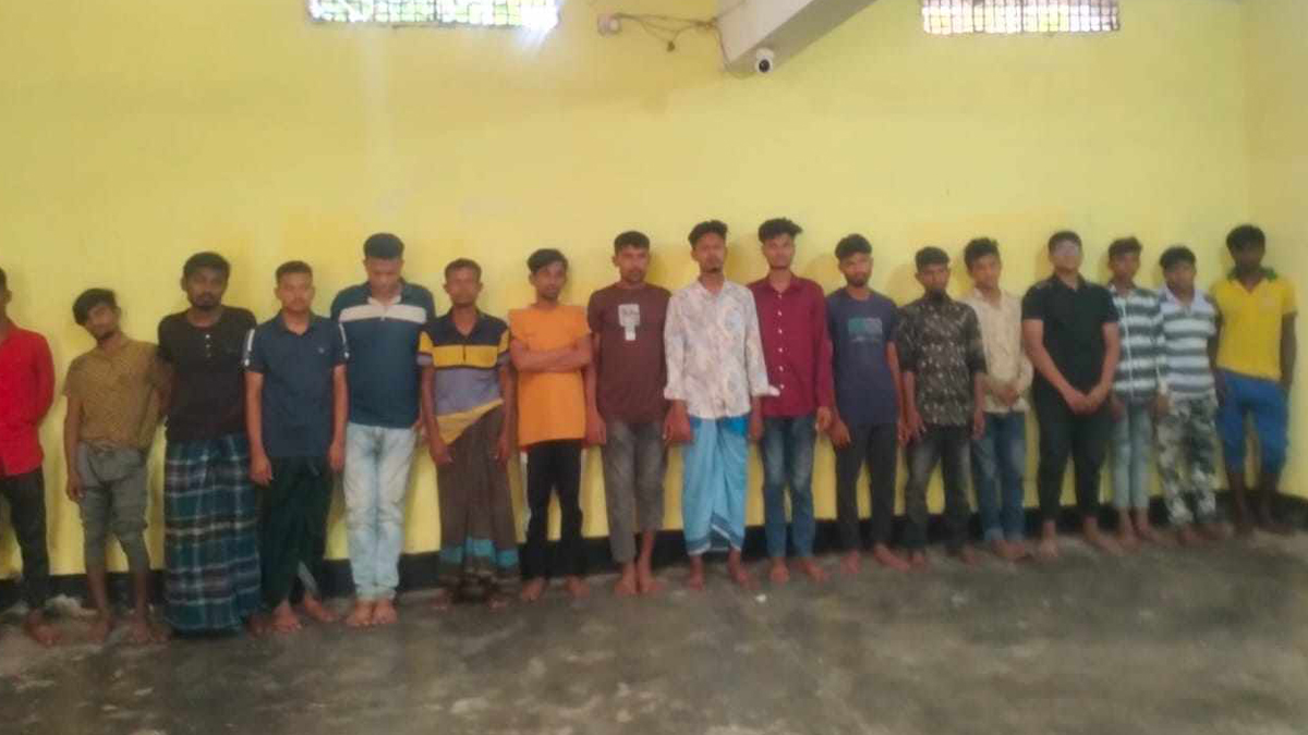 খুলনায় বাটা-কেএফসিতে হামলা ও লুটপাটের ঘটনায় গ্রেফতার ৩১