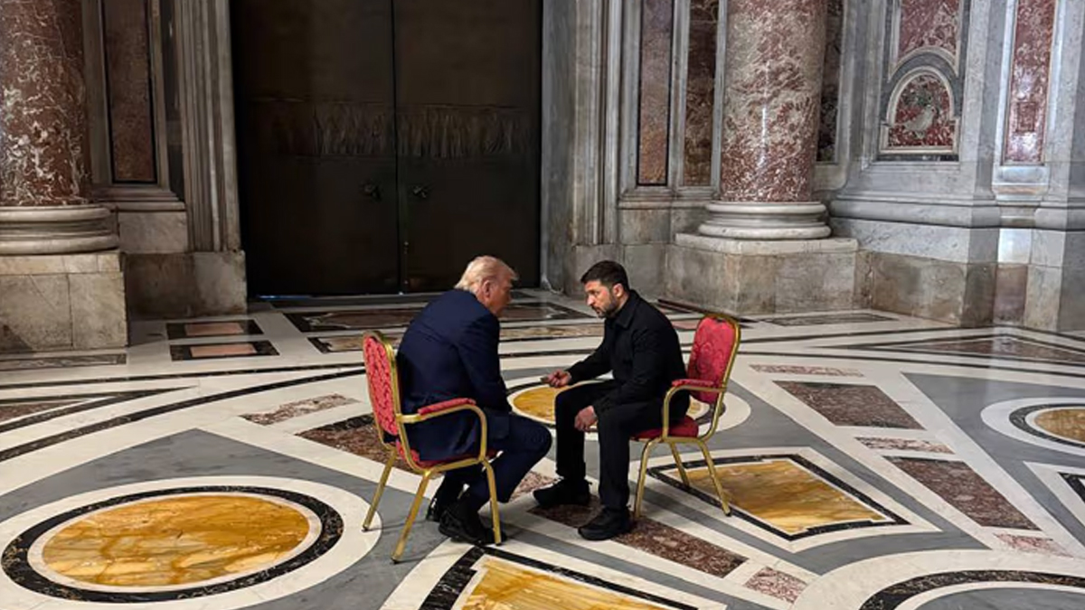 সেন্ট পিটার্সের ব্যাসিলিকাতে ট্রাম্প-জেলেনস্কির বৈঠক