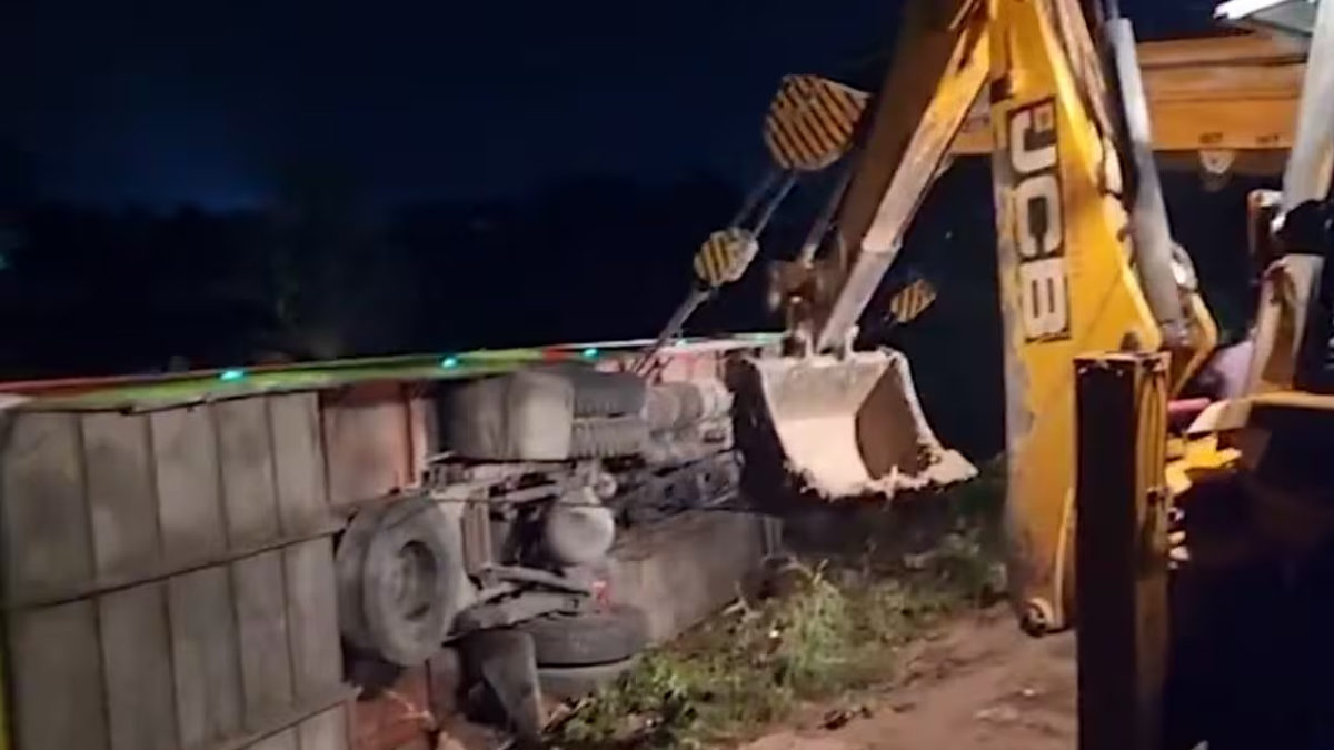 ভারতের ওডিশায় ৭০ বাংলাদেশিসহ বাস উল্টে নিহত ১