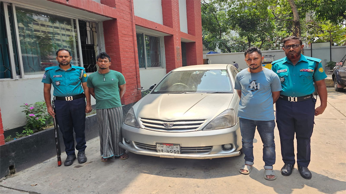 উত্তরায় অপহরণ: প্রাইভেট কারসহ দুই অপহরণকারী গ্রেফতার