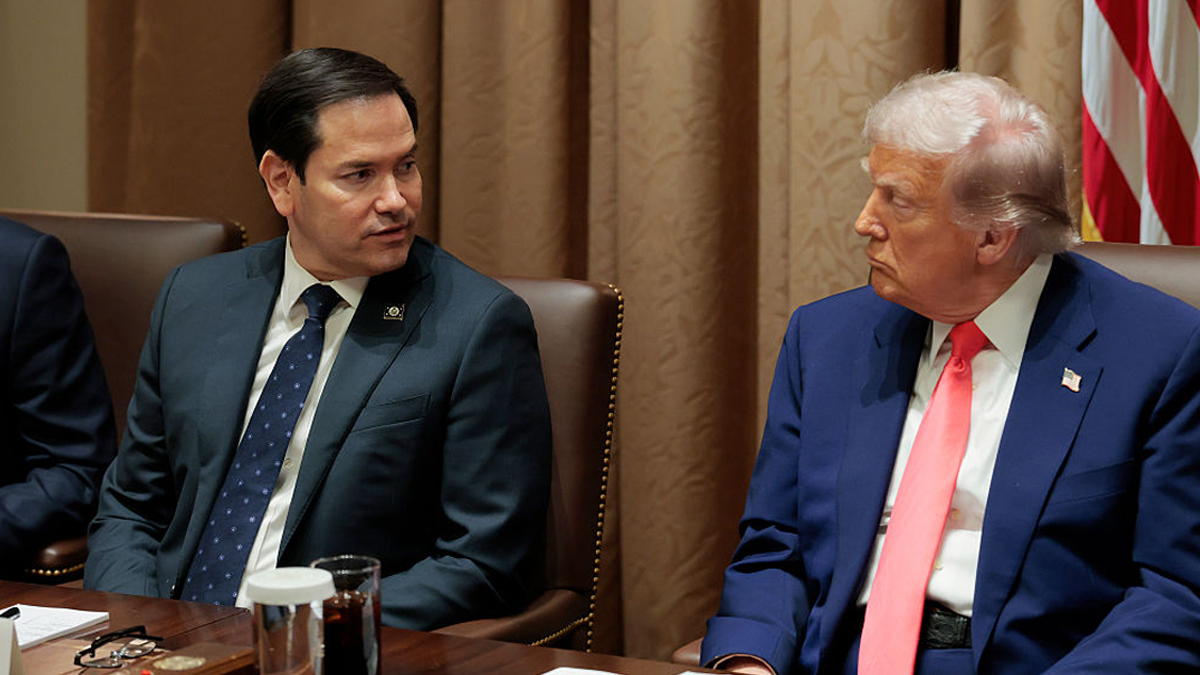 আলোচনায় অগ্রগতি না হলে মধ্যস্থতার ভূমিকা থেকে সরে যাওয়ার হুমকি ট্রাম্পের