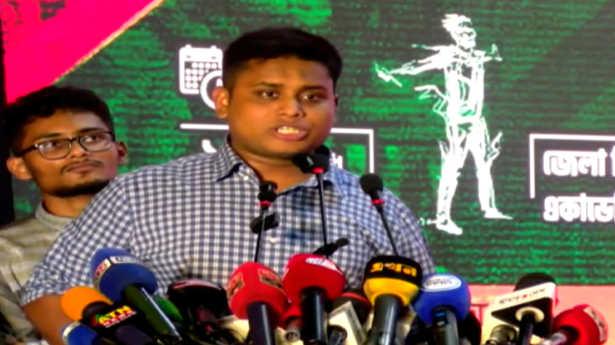 বিএনপির রাজনীতিও এখন আওয়ামী লীগের টাকায় চলে: হাসনাত