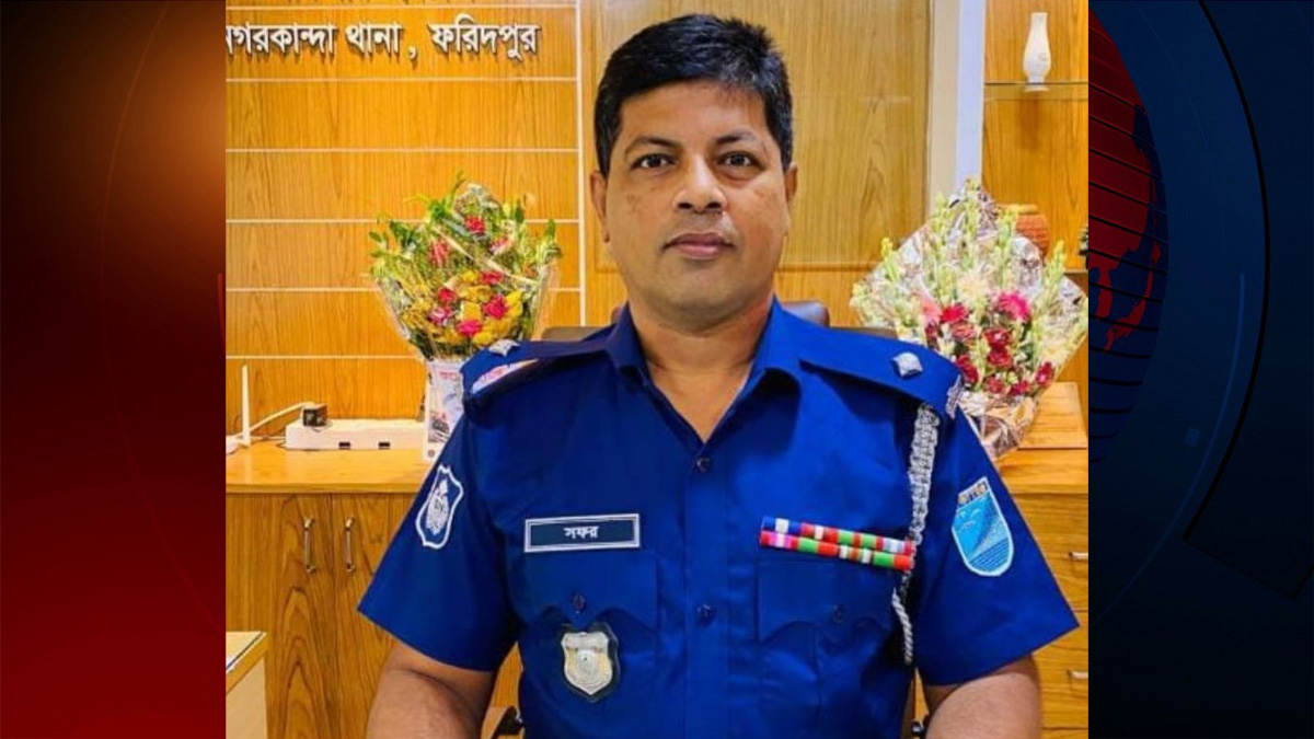 ফরিদপুরে বৈষম্য বিরোধী নেত্রীকে মারধরের ঘটনায় আটক ৬, ওসি প্রত্যাহার