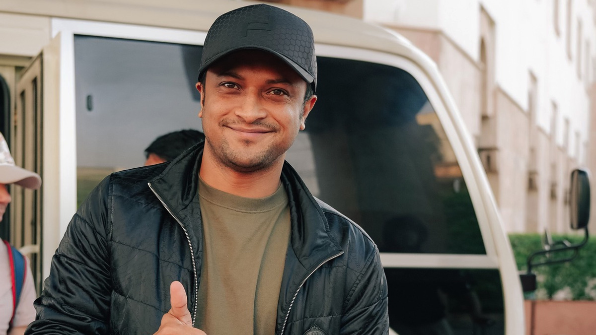 পিএসএল খেলতে পাকিস্তানে সাকিব