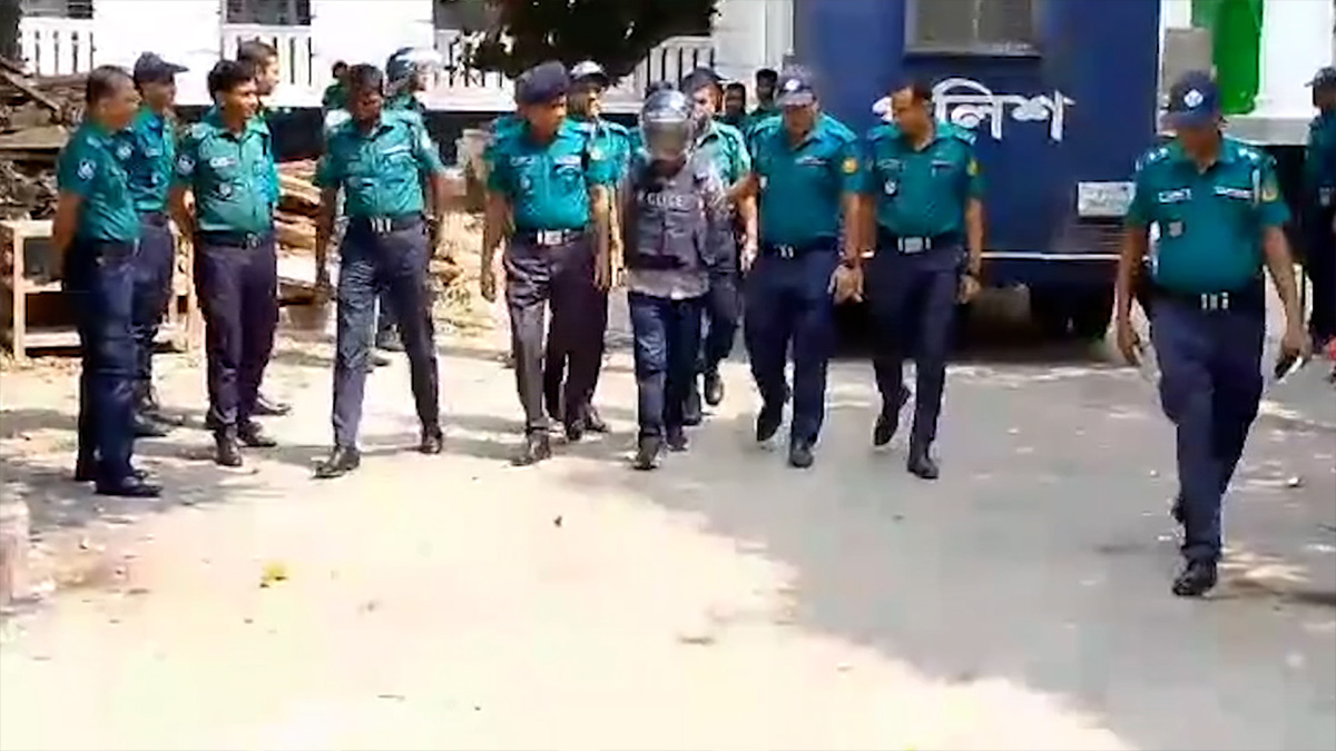 জুলাই-আগস্টের মামলায় ট্রাইব্যুনালে ৩৯ আসামি