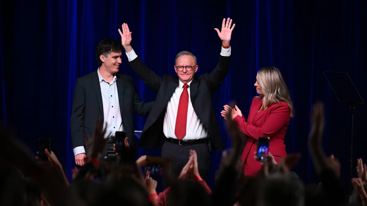 অস্ট্রেলিয়ায় ক্ষমতাসীন লেবার পার্টির জয়