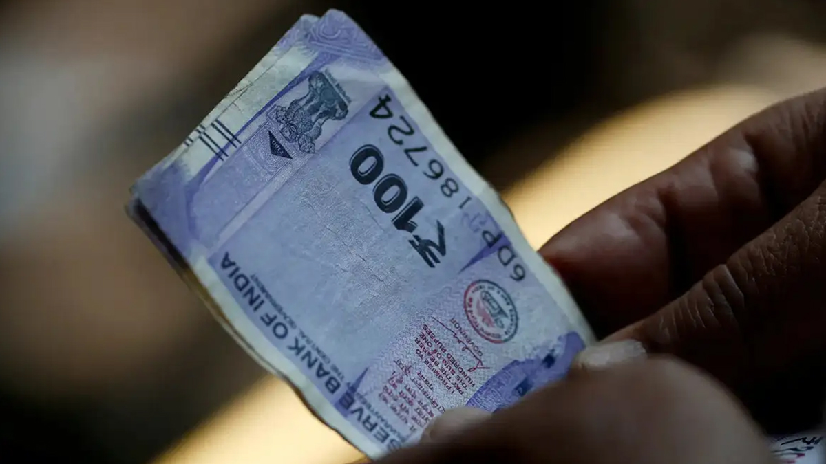 ‘অপারেশন সিন্দুর’ হামলার প্রভাবে ভারতীয় রুপির দরপতন