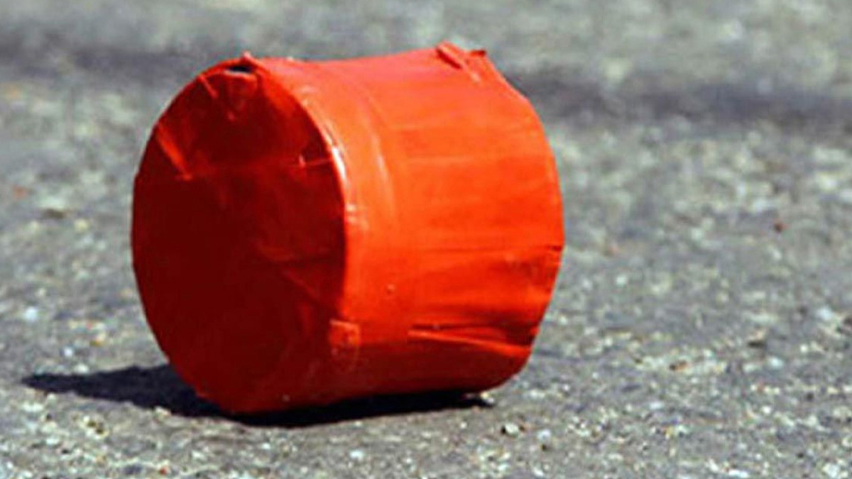 কুড়িয়ে পাওয়া ককটেল বিস্ফোরণে আহত ৩ শিশু