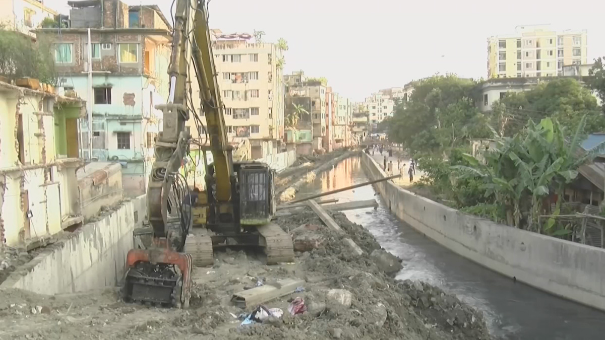 চট্টগ্রামে খাল-নর্দমার ৫৬৩টি স্থান ঝুঁকিপূর্ণ, স্ল্যাব ও সুরক্ষা বেষ্টনী দেয়ার সিদ্ধান্ত