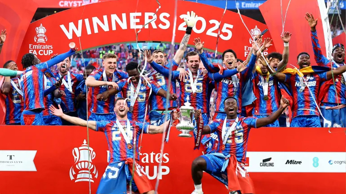 ম্যানসিটিকে হারিয়ে ১২০ বছরে ক্রিস্টাল প্যালেসের প্রথম শিরোপা জয়