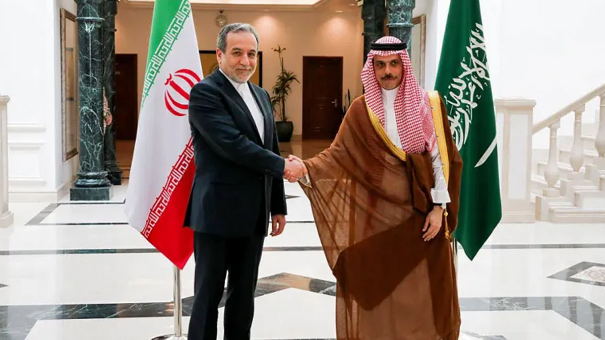 পারমাণবিক আলোচনা শুরুর আগে সৌদি ও কাতারে ইরানের পররাষ্ট্রমন্ত্রী