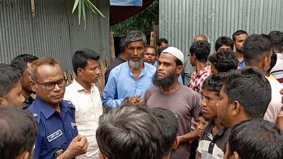 লালমনিরহাটে বিদ্যুৎস্পৃষ্ট হয়ে মা-ছেলের মৃত্যু