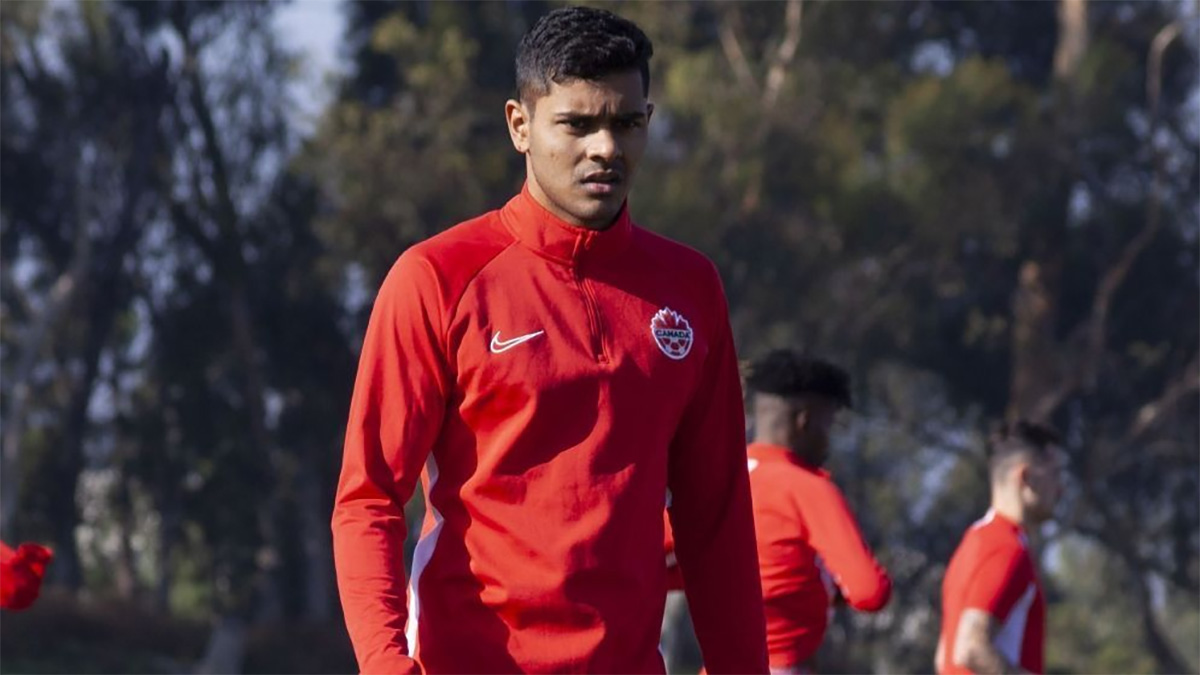 বাংলাদেশের হয়ে খেলার জন্য ফিফার অনুমতি পেলেন শমিত সোম