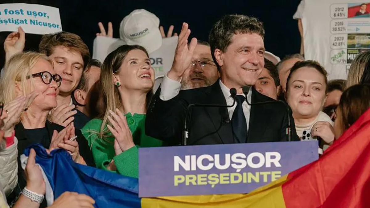 রোমানিয়ার প্রেসিডেন্ট নির্বাচনে জয়ী নিকুসর ড্যান