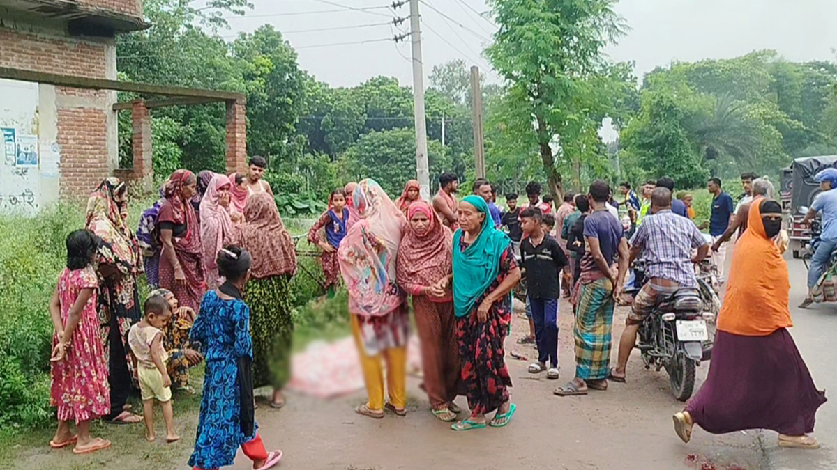 ঝিনাইদহে ট্রাক চাপায় নারী নিহত