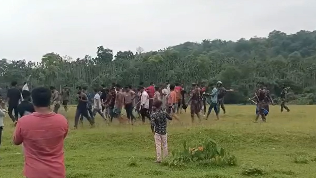 সিলেটে খেলার মাঠ নিয়ে বিএসএফ-স্থানীয়দের মধ্যে উত্তেজনা