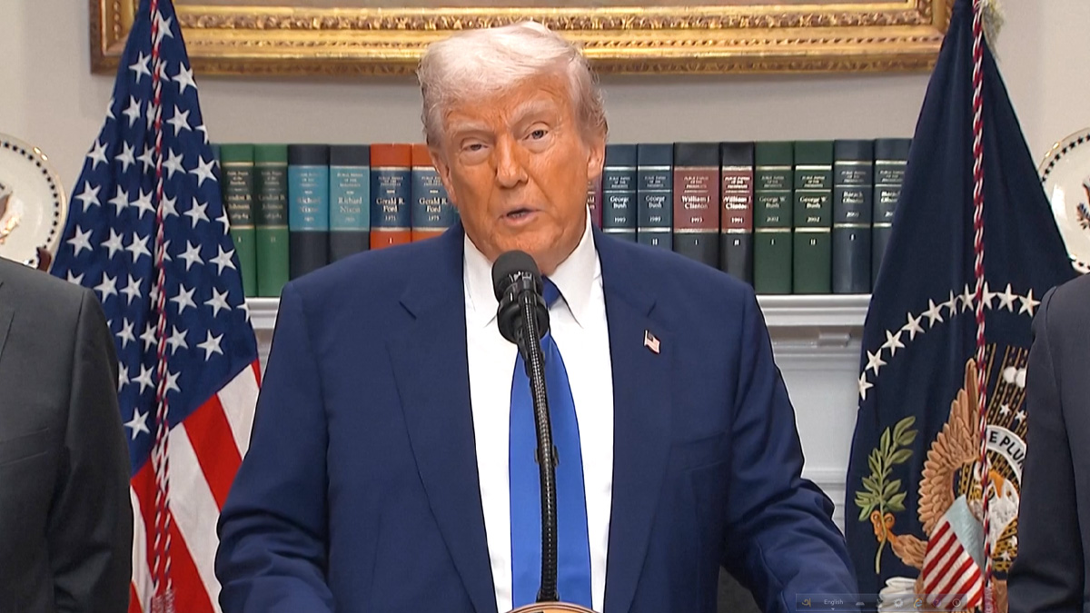 ইরানে হামলার সিদ্ধান্তের আগে ২ সপ্তাহ সময় দিলেন ট্রাম্প