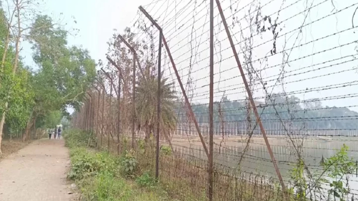 অচিন্তপুর সীমান্ত দিয়ে আরও ১৫ জনকে পুশইন