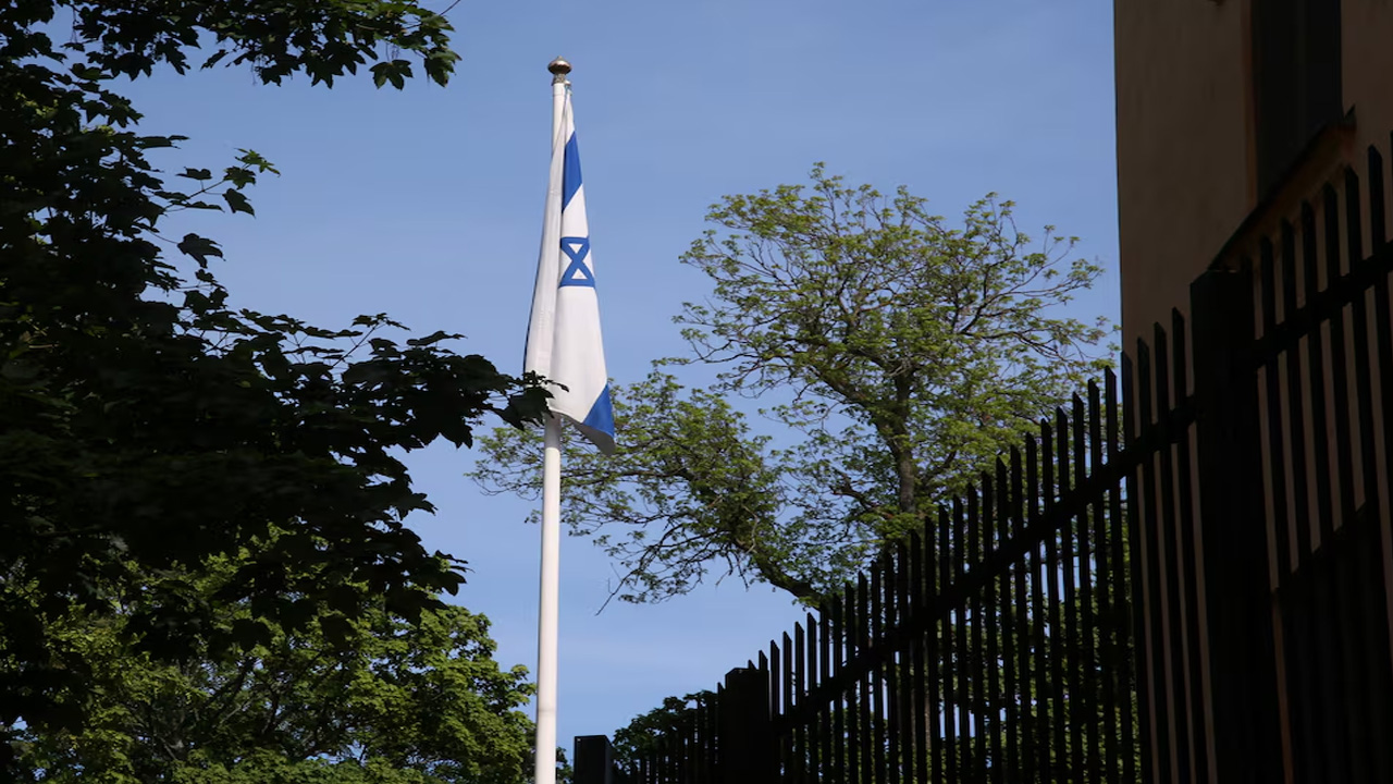 বিশ্বজুড়ে ইসরায়েলের সব দূতাবাস বন্ধ ঘোষণা