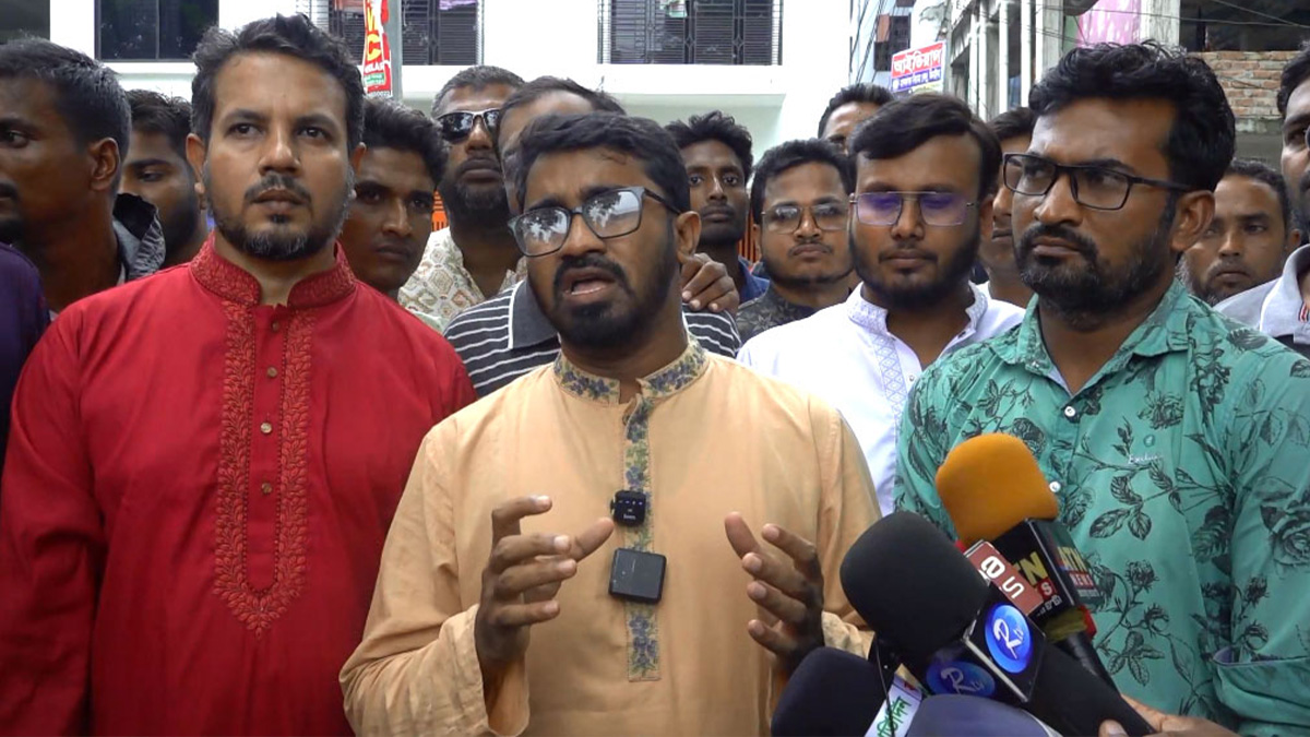 ঝিনাইদহে গণঅধিকার পরিষদের প্রতি অন্য দলগুলো বিরূপ আচরণ করছে: রাশেদ খান