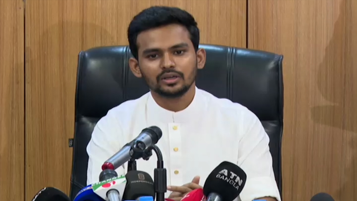 আর চুপ থাকার পরিস্থিতি নেই: ইশরাক ইস্যুতে উপদেষ্টা আসিফ